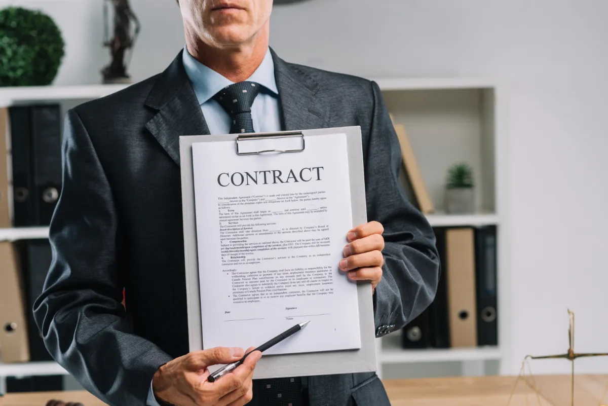 Litige client mariage : médiation, recouvrement et procédure pour prestataire en 2026